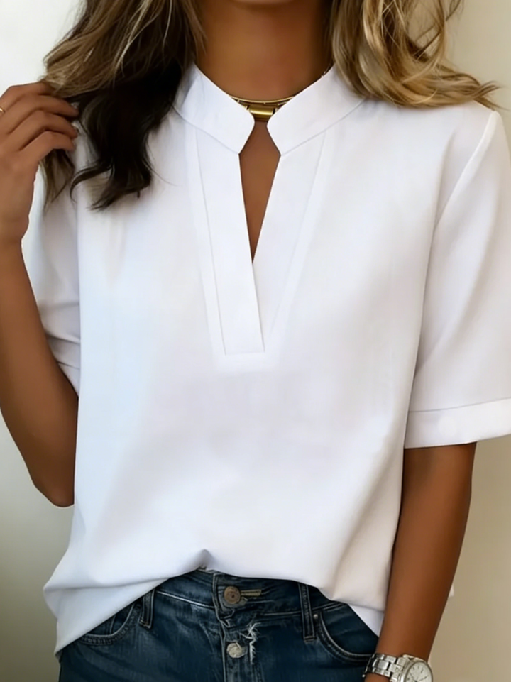 Iris | Elegant Blouse with a Refined Collar
