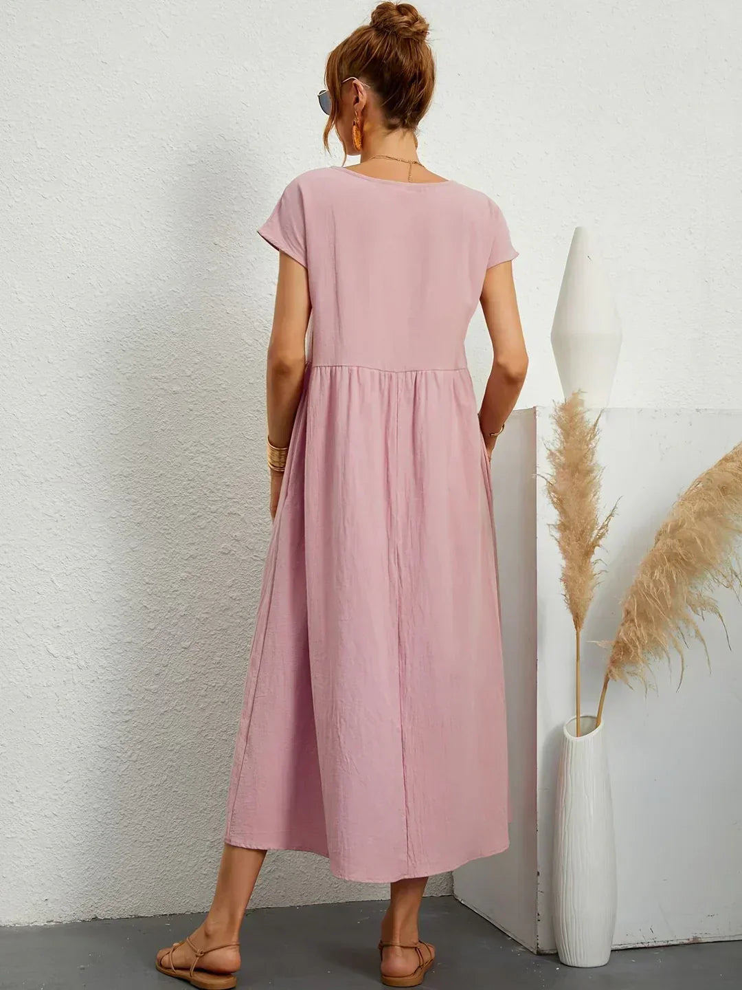 Amira | Elegant Midi Dress with Timeless Design