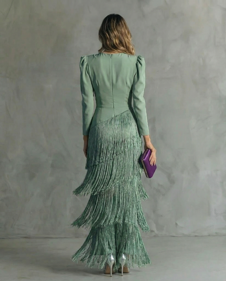 Lana™ | Elegant midi dress with fringe sleeves